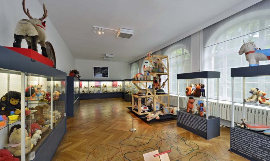 The Magical Castle on Christmas Eve: Five Fairytale Corners to Discover in Wintery Nuremberg